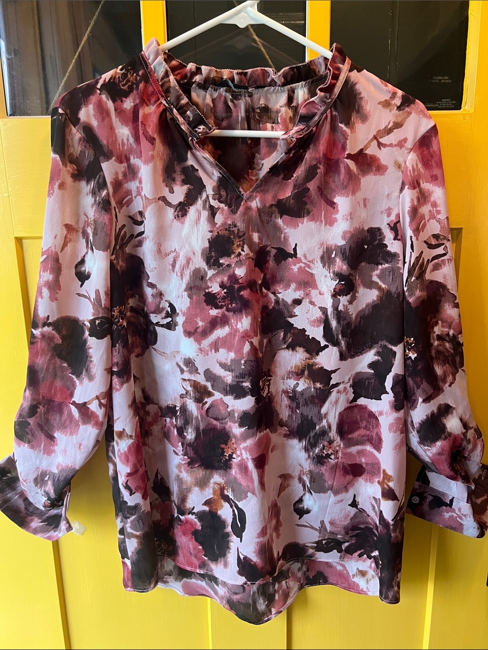 Simply Vera Vera Wang Pink and Black Floral Print Blouse